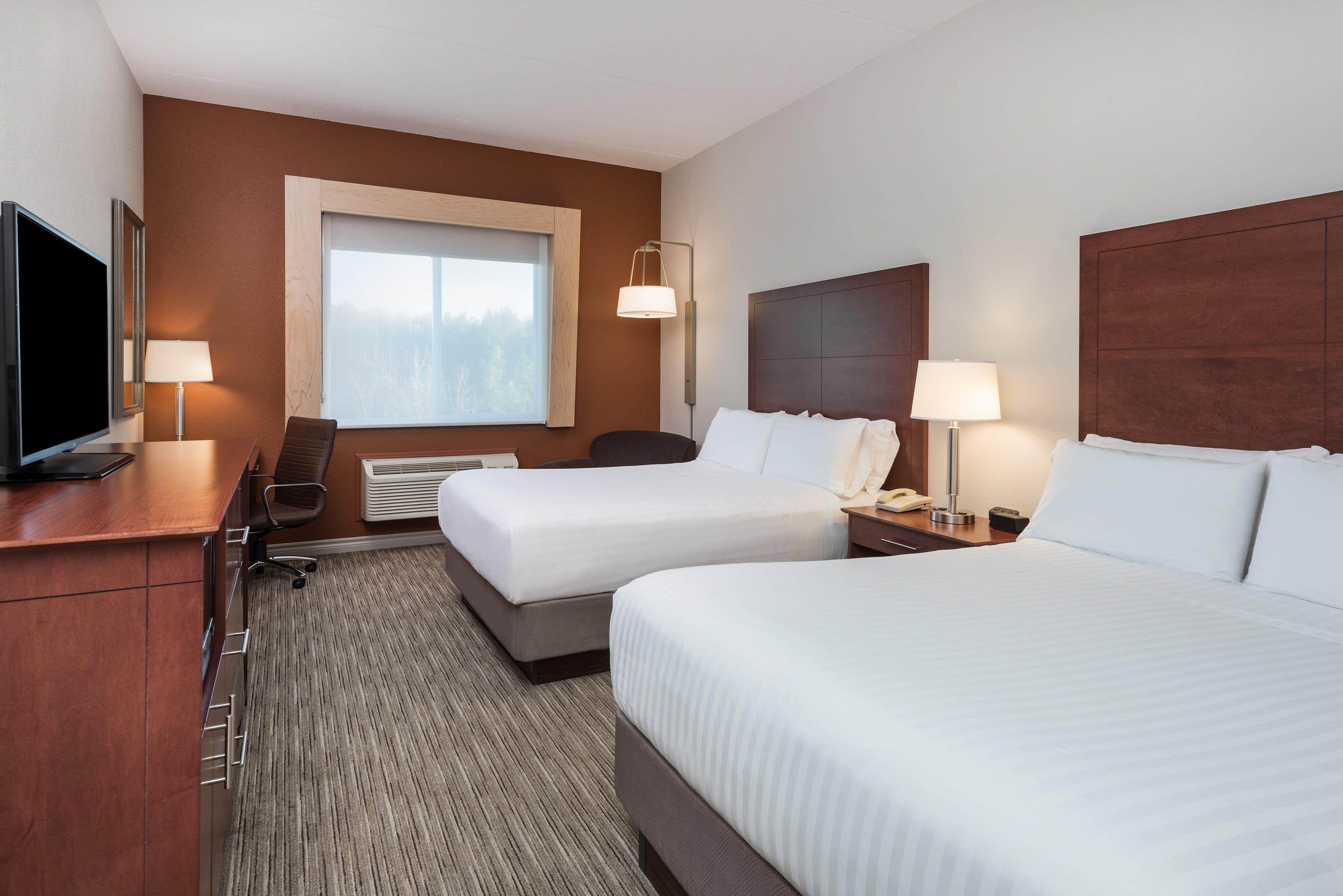 Holiday Inn Express Hotel & Suites 1000 Islands - Gananoque By Ihg Екстер'єр фото