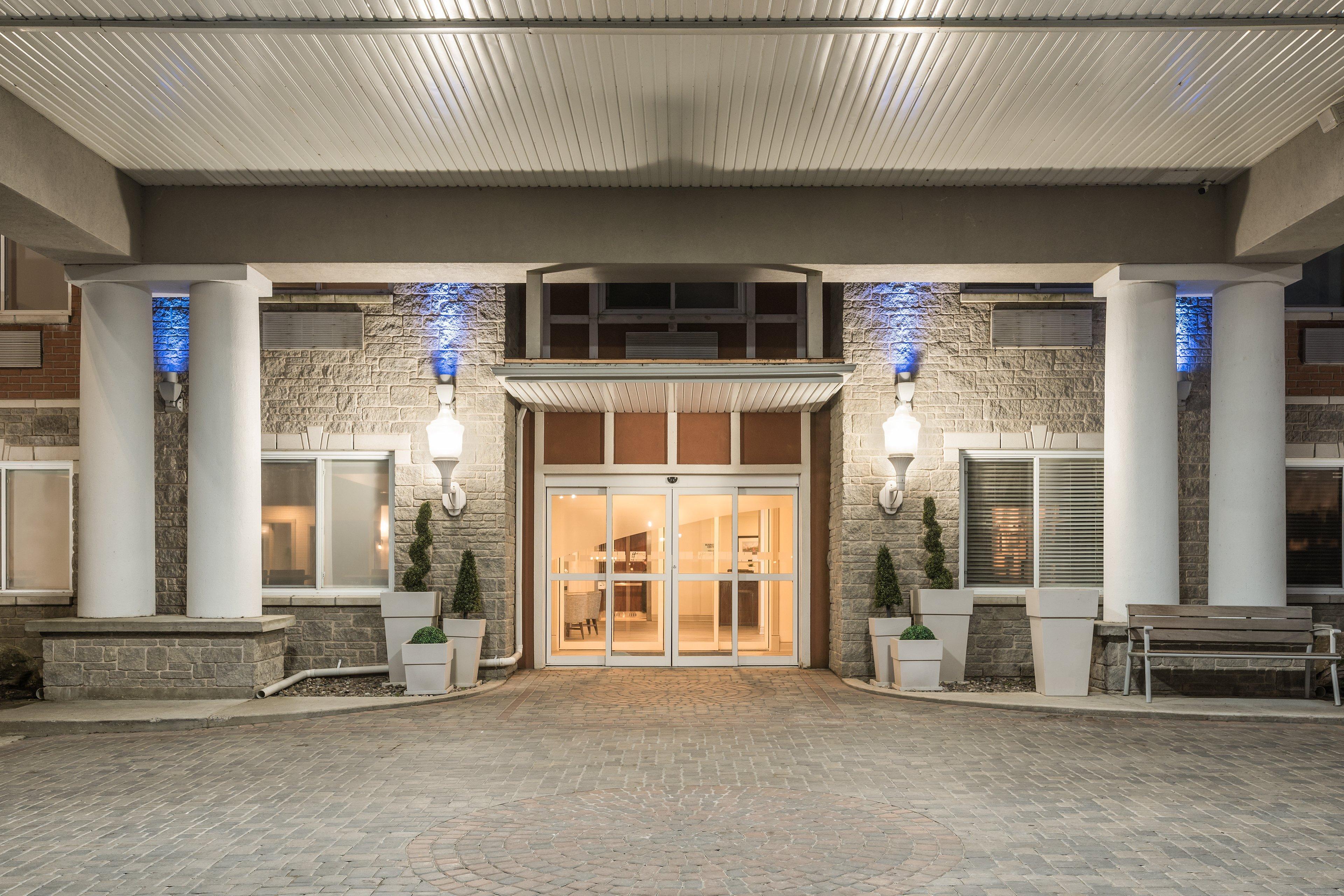 Holiday Inn Express Hotel & Suites 1000 Islands - Gananoque By Ihg Екстер'єр фото