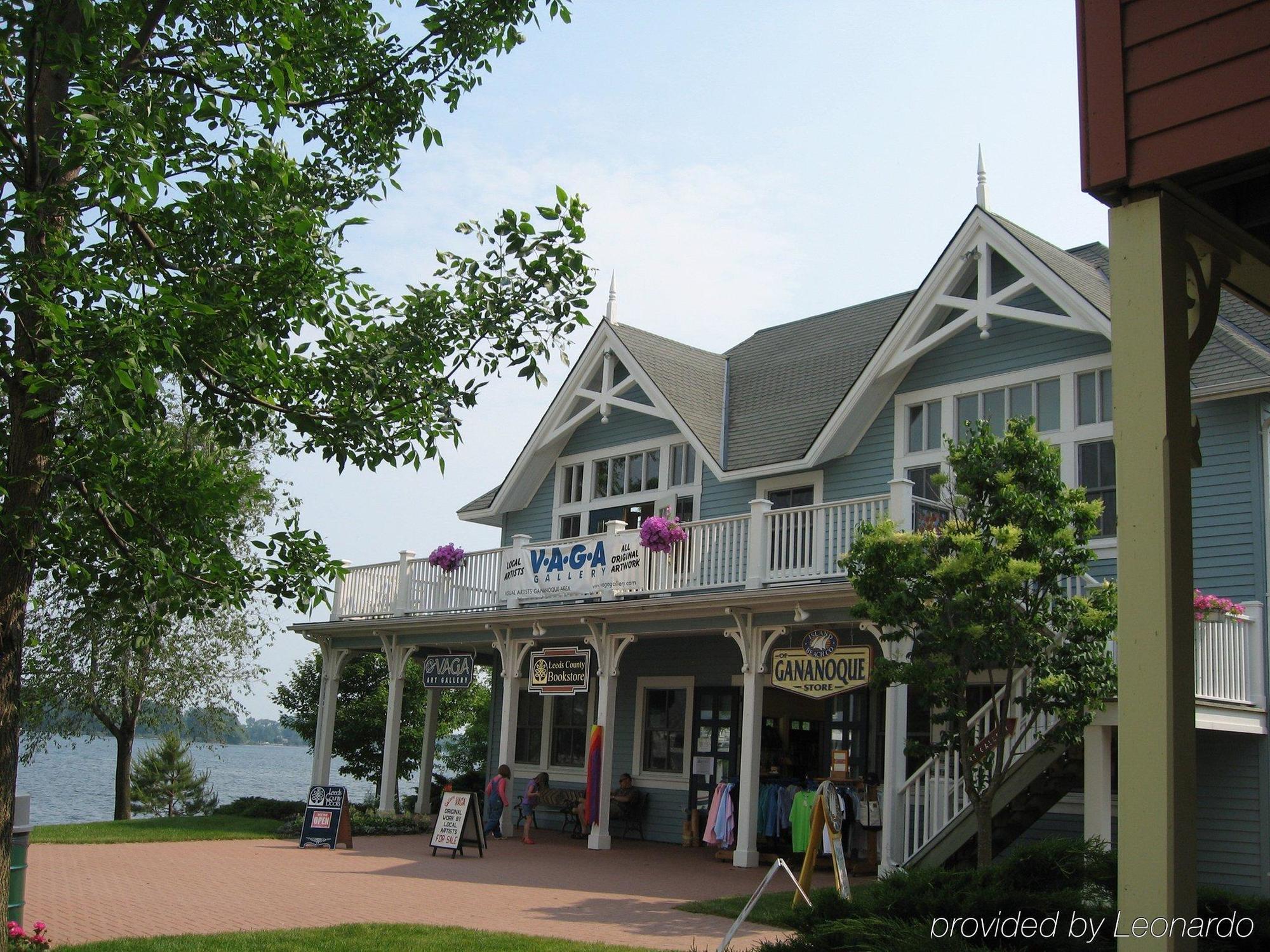 Holiday Inn Express Hotel & Suites 1000 Islands - Gananoque By Ihg Екстер'єр фото