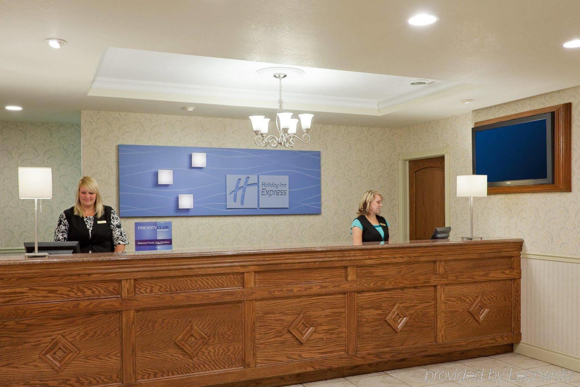 Holiday Inn Express Hotel & Suites 1000 Islands - Gananoque By Ihg Інтер'єр фото